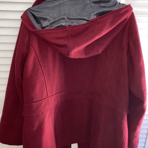 Winter jacket - Picture 2 of 2